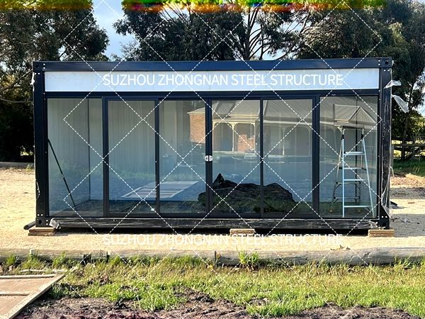 Prefab Glass House in Australia